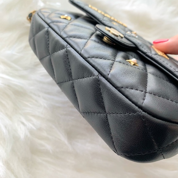 Chanel | Phone Holder Wallet on Chain - Picture 6 of 14